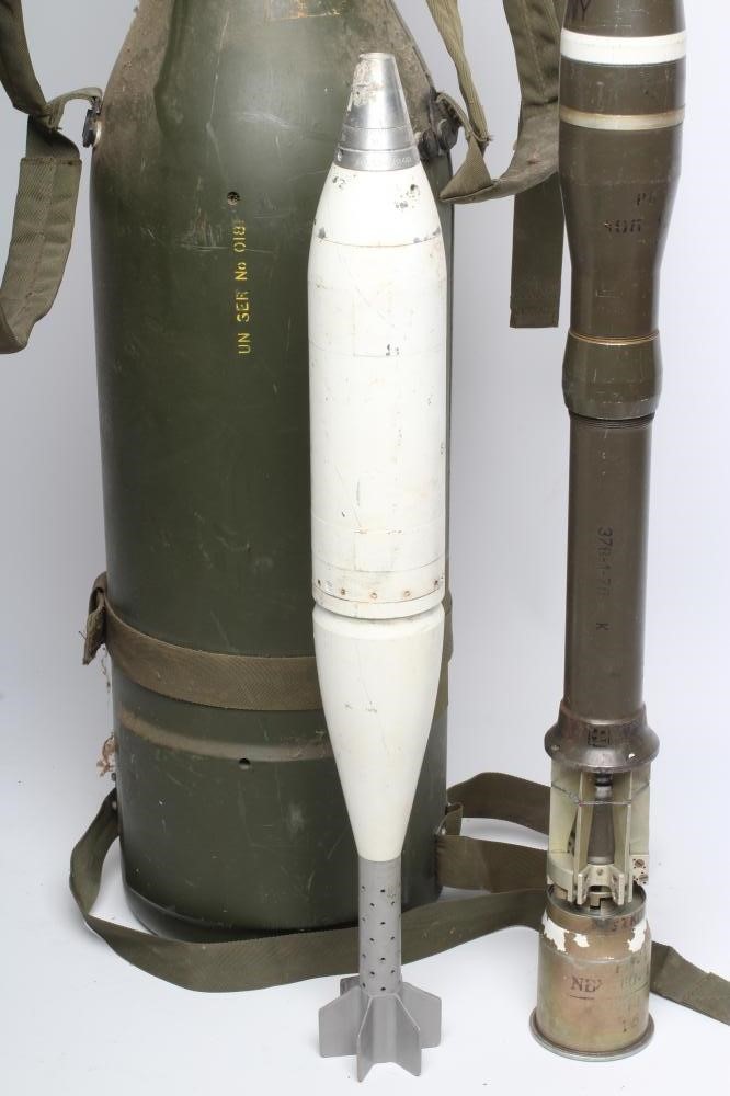 A JAVELIN MISSILE LAUNCHER CARRYING CASE Image