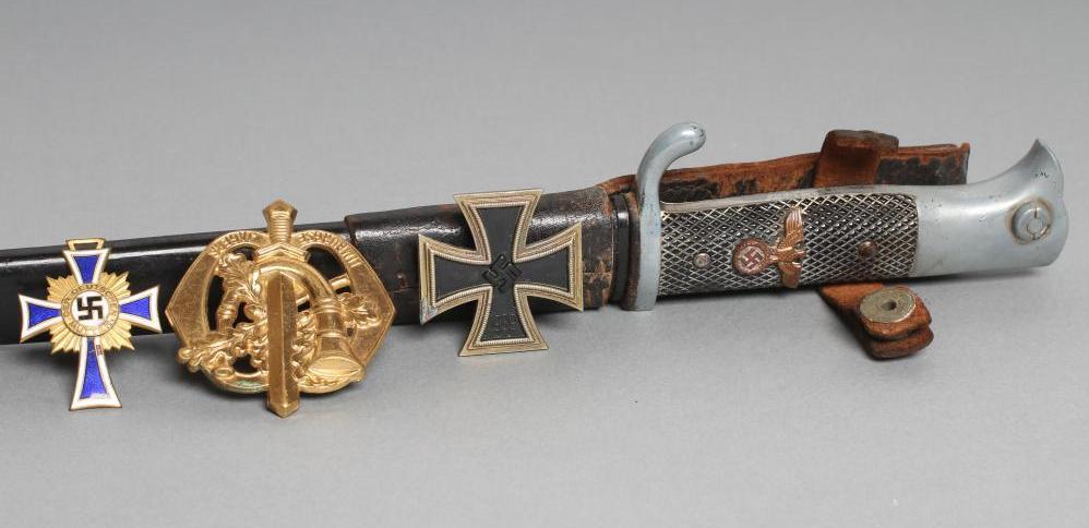 A THIRD REICH DRESS BAYONET Image