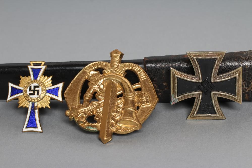 A THIRD REICH DRESS BAYONET Image