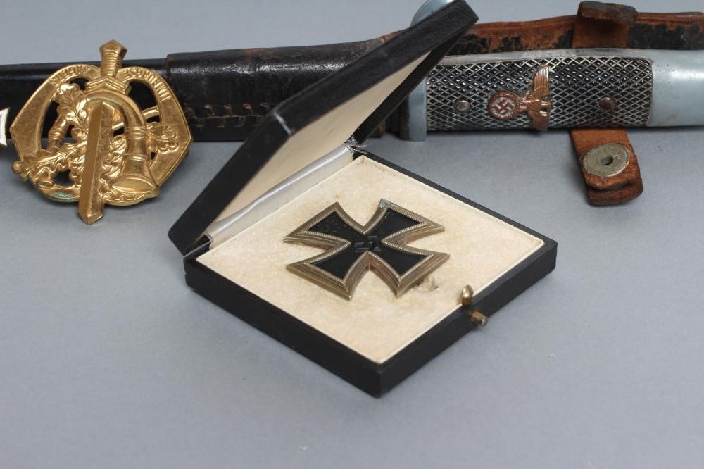 A THIRD REICH DRESS BAYONET Image