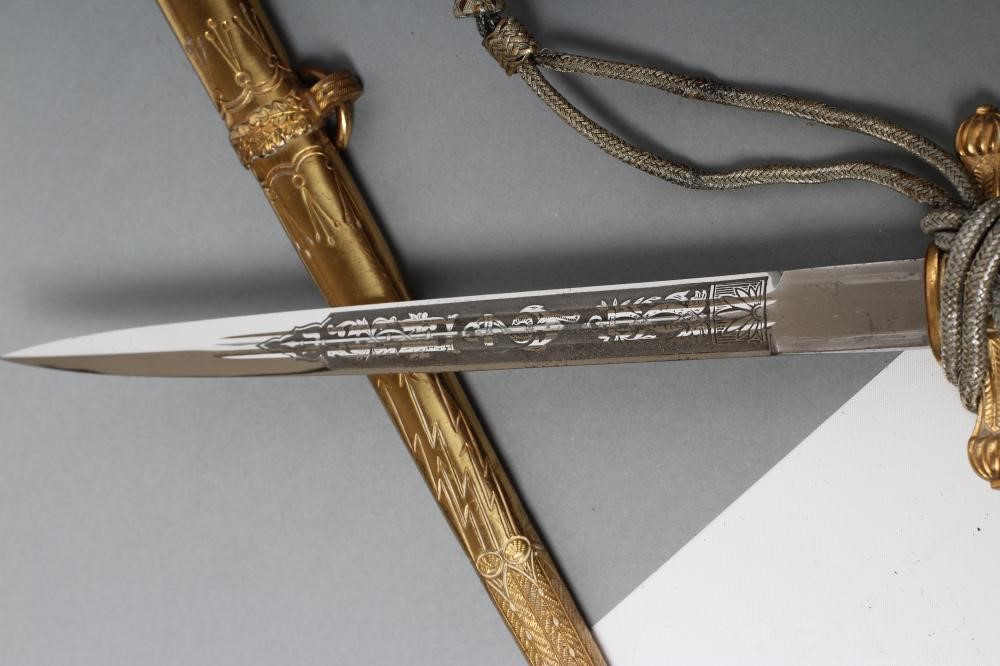 A THIRD REICH NAVAL OFFICER'S DAGGER Image