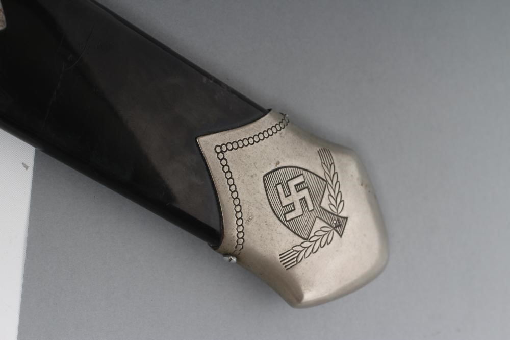 A THIRD REICH RAD HEWER/DAGGER Image