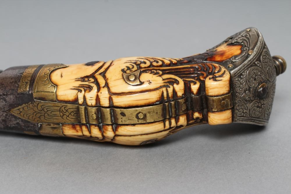 A CEYLONESE PHIA KAETTA KNIFE Image