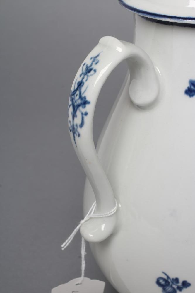 A FIRST PERIOD WORCESTER PORCELAIN FRUIT SPRIGS PATTERN COFFEE POT AND COVER Image