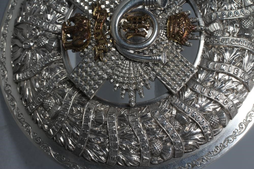 A HIGHLAND LIGHT INFANTRY PLAID BROOCH Image