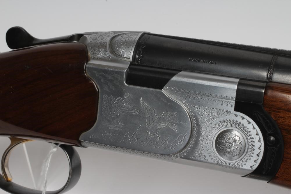 A BERETTA 687 SILVER PIGEON 12 BORE OVER & UNDER SHOTGUN Image