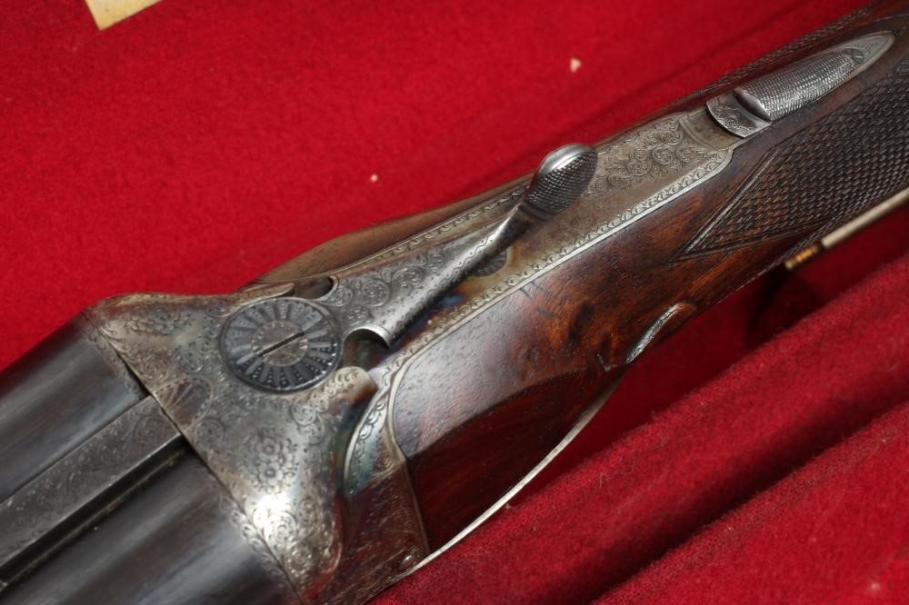 A CASED CHARLES INGRAM 12 BORE SIDE BY SIDE SHOTGUN Image