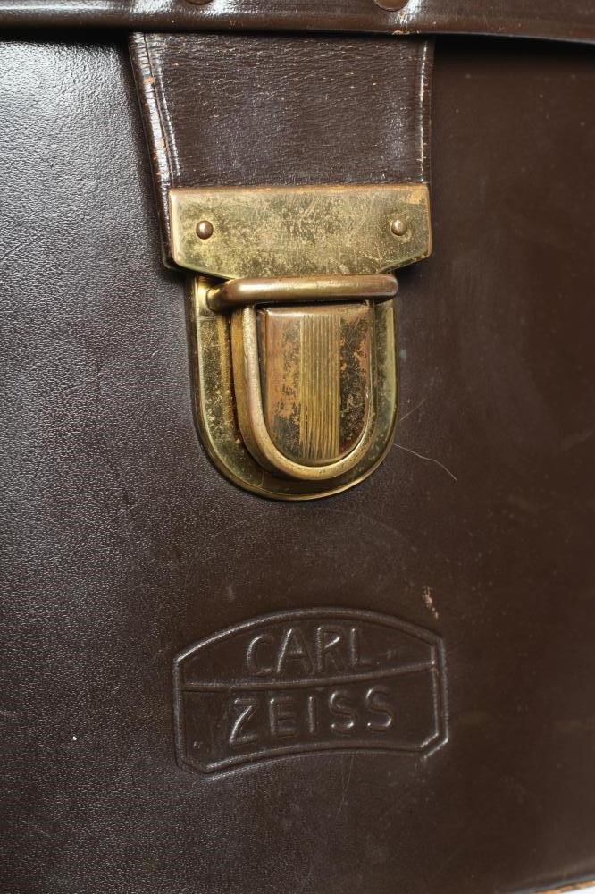 A PAIR OF CARL ZEISS 8X50 B BINOCULARS with leather strap and case (Est. plus 21% premium inc. VAT) Image