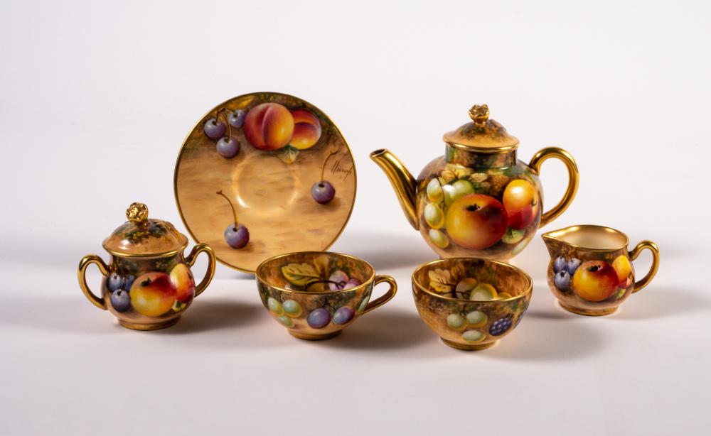 A ROYAL WORCESTER CHINA MINIATURE SOLITAIRE Image