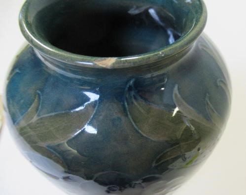 A MOORCROFT POTTERY FLORIAN WARE VASE Image