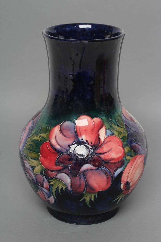 A MOORCROFT POTTERY ANEMONE PATTERN VASE Image