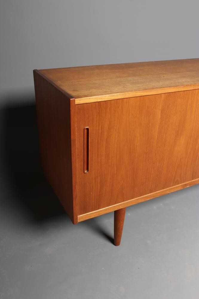 A NILS JONSSON FOR TROEDS TEAK TRENTO SIDEBOARD Image