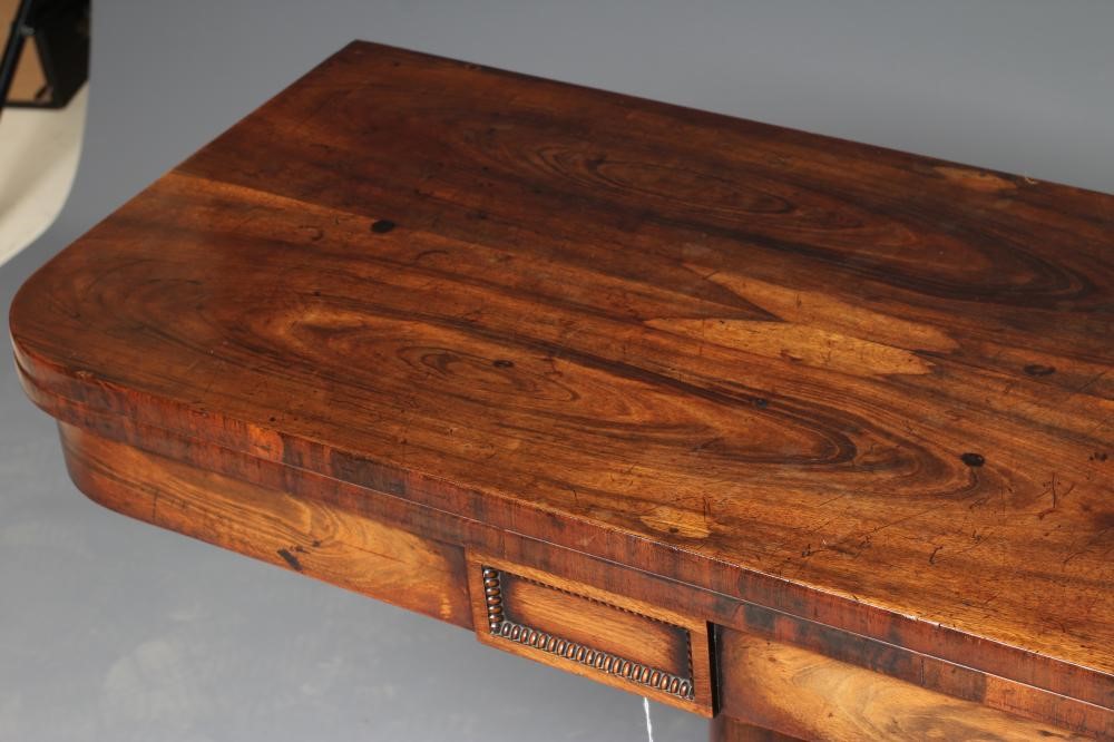 AN EARLY VICTORIAN ROSEWOOD CARD TABLE Image