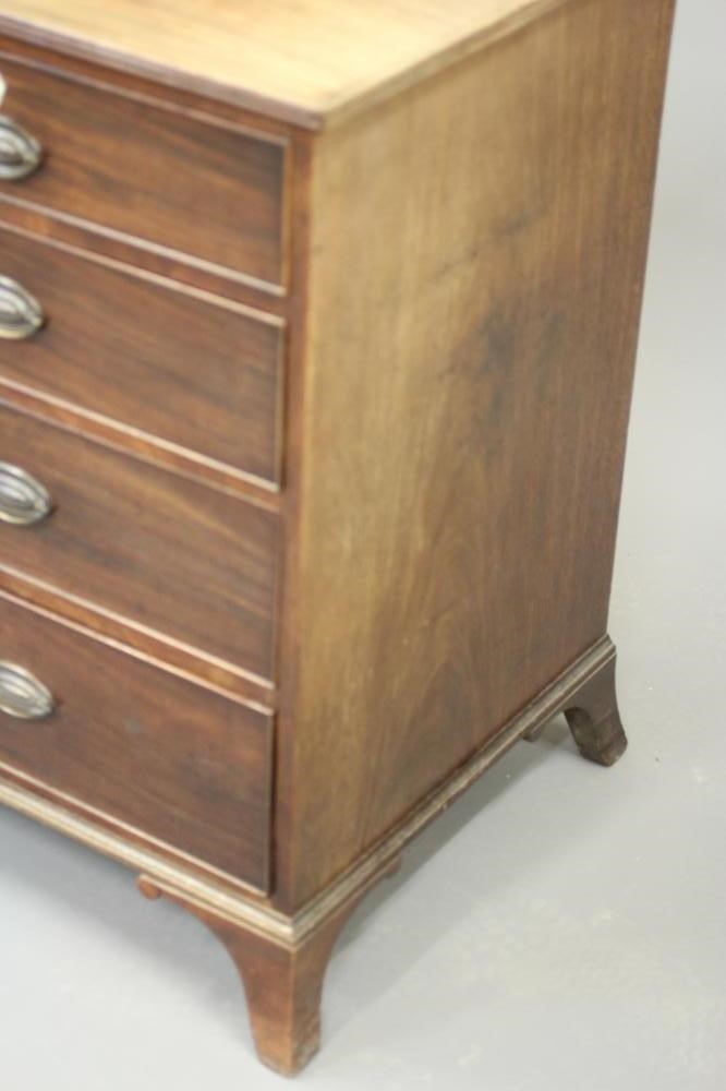 A GEORGIAN MAHOGANY CHEST Image