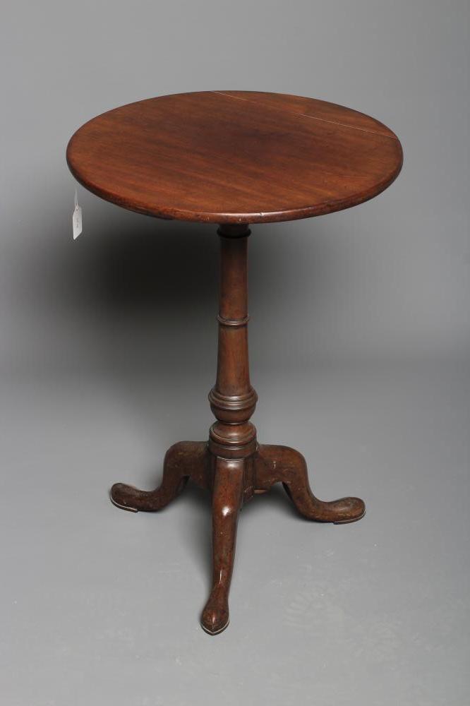 A GEORGIAN MAHOGANY TRIPOD TABLE Image