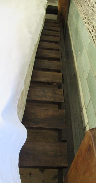 A JAMAICAN HARDWOOD "WATERFALL" FOUR POSTER BED Image