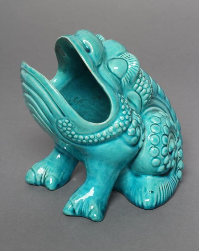 A BURMANTOFTS GROTESQUE TOAD SPOON WARMER Image