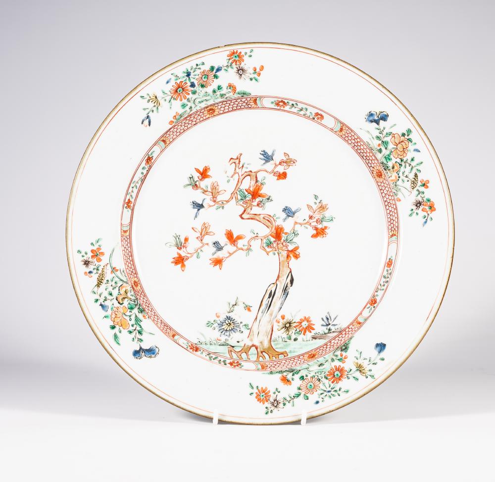 A CHINESE PORCELAIN PLATE of plain circular form Image