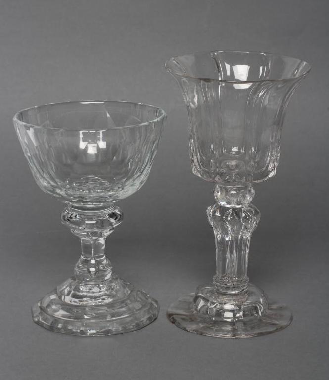 A HEAVY GLASS SWEETMEAT Image