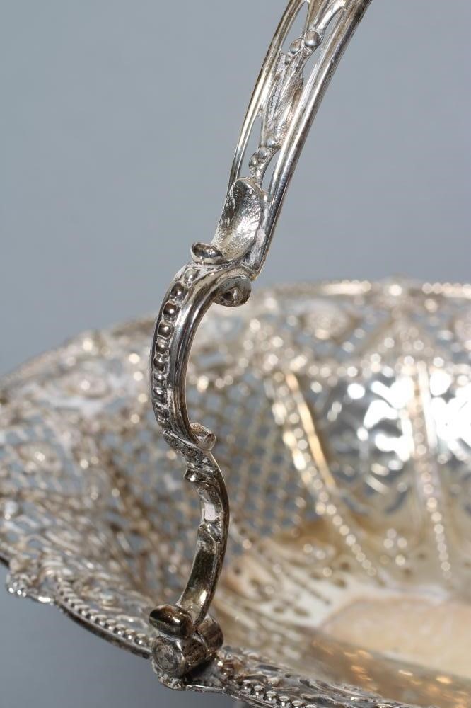 A LATE VICTORIAN SILVER BASKET Image