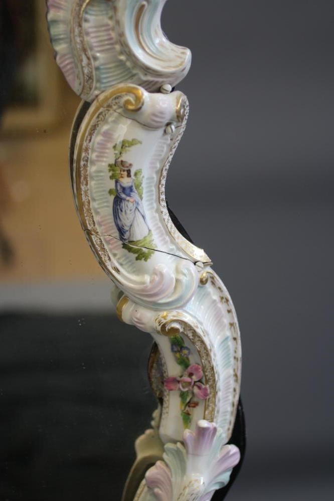 A LARGE GERMAN PORCELAIN MIRROR FRAME Image