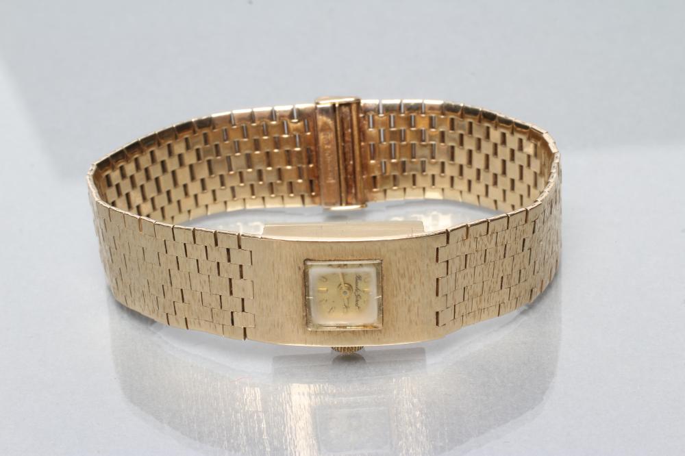 A LADY'S 9CT GOLD BEUCHE-GIROD WRISTWATCH Image