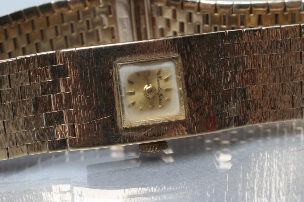 A LADY'S 9CT GOLD BEUCHE-GIROD WRISTWATCH Image