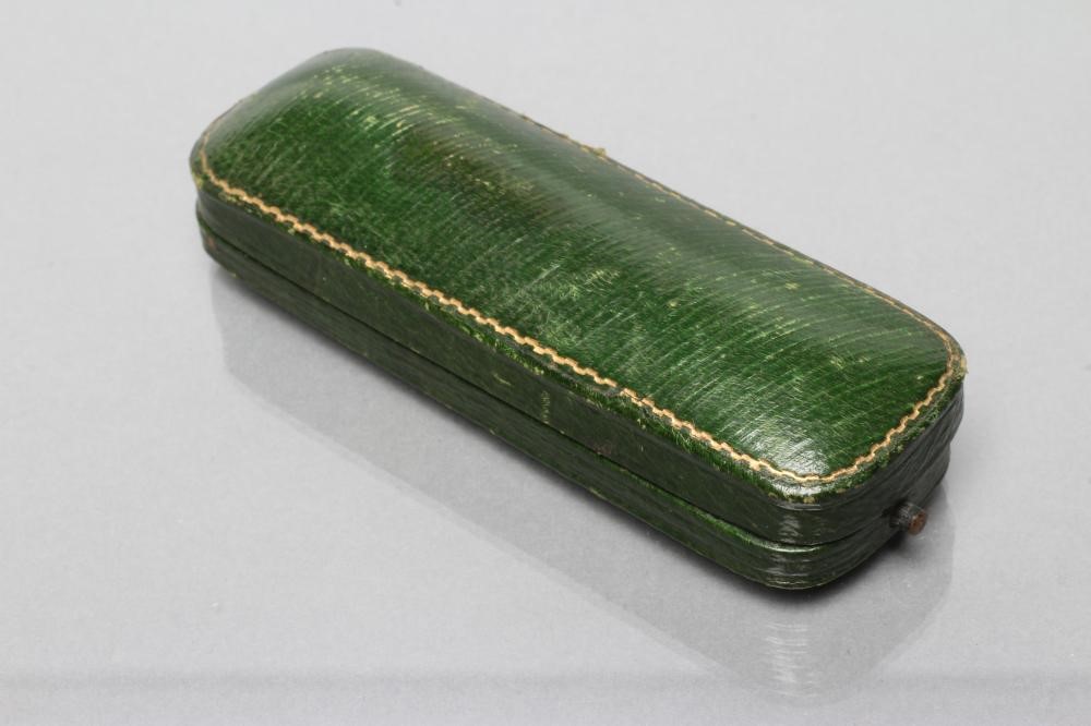 A DIAMOND STICK PIN Image