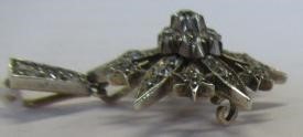 AN EDWARDIAN DIAMOND FLOWER PENDANT Image