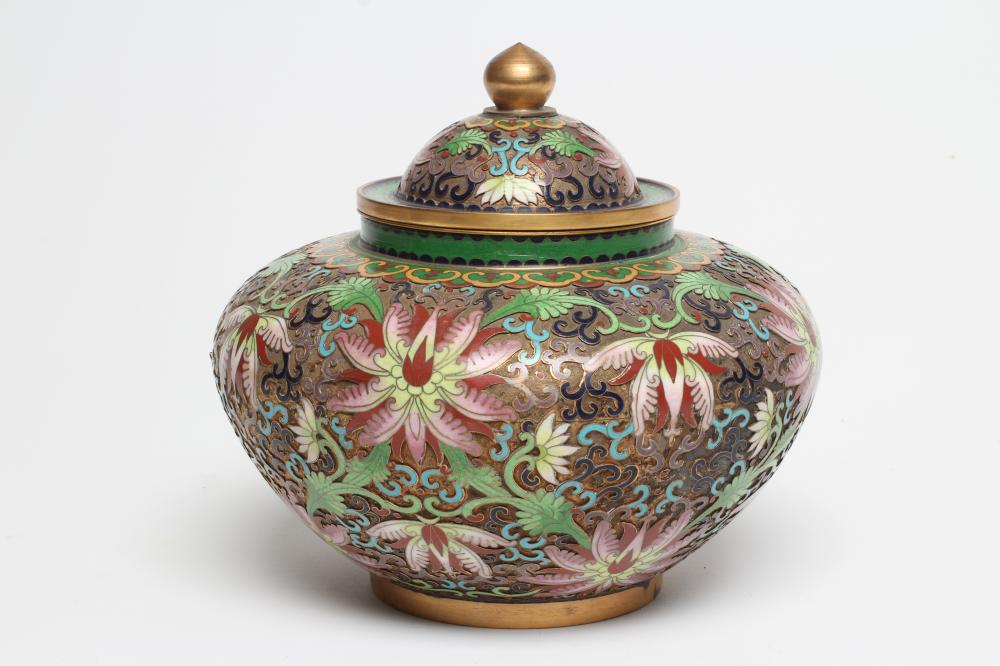 A CHINESE CLOISONNE ENAMEL JAR AND COVER of squat baluster form Image