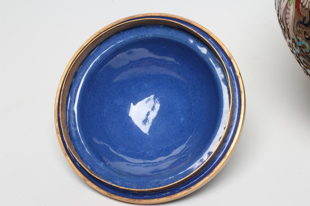 A CHINESE CLOISONNE ENAMEL JAR AND COVER of squat baluster form Image