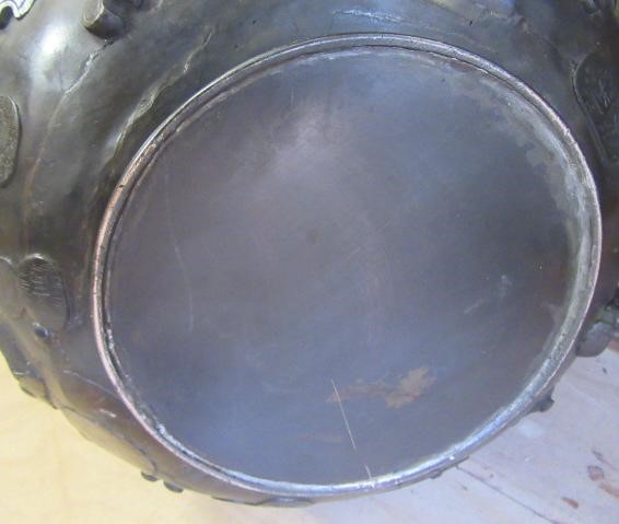 A LARGE JAPANESE BRONZED METAL VASE Image