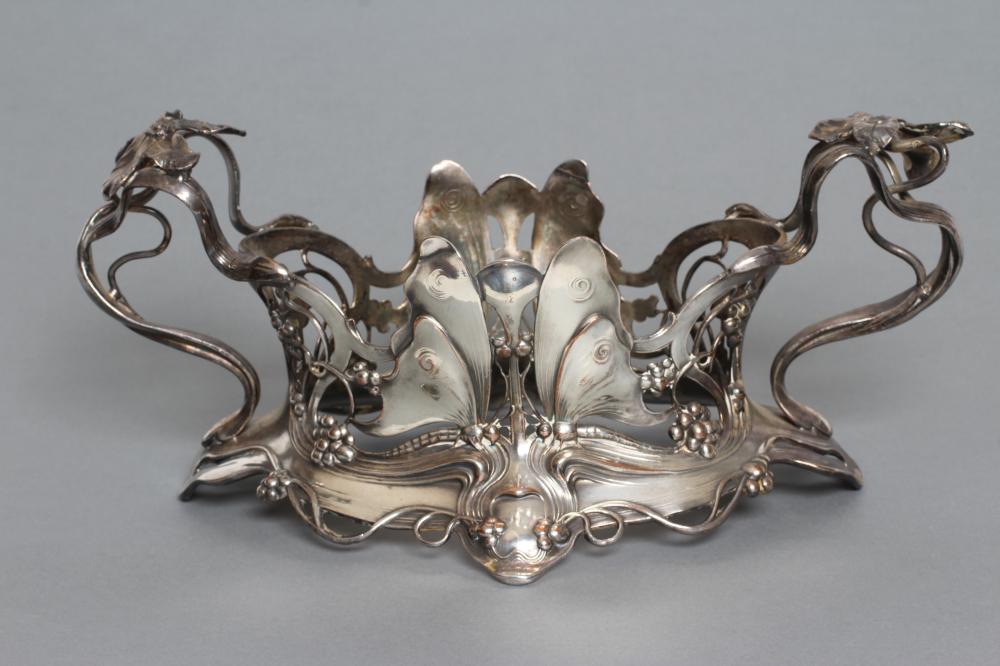 AN ART NOUVEAU WMF CENTRE BOWL Image