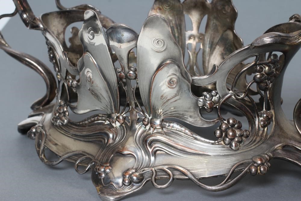 AN ART NOUVEAU WMF CENTRE BOWL Image