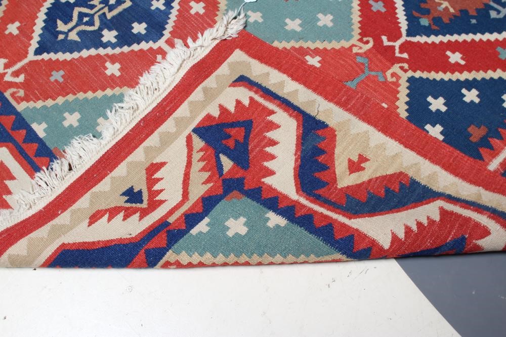 A LARGE PERSIAN STYLE FLAT WOVEN KILIM Image