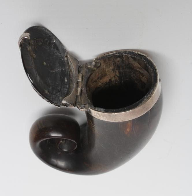 A SCOTTISH HORN SNUFF MULL Image