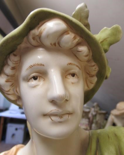 A LARGE ROYAL DUX HUNTER Image