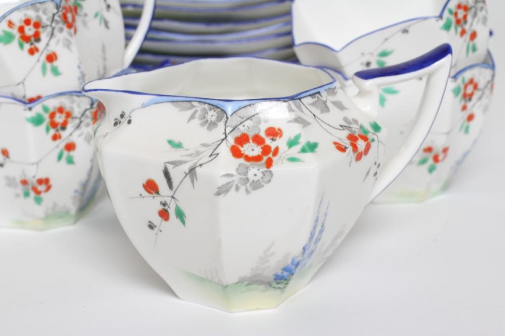 AN ART DECO SHELLEY CHINA QUEEN ANN TEA SERVICE printed and painted with the Lupin pattern Image