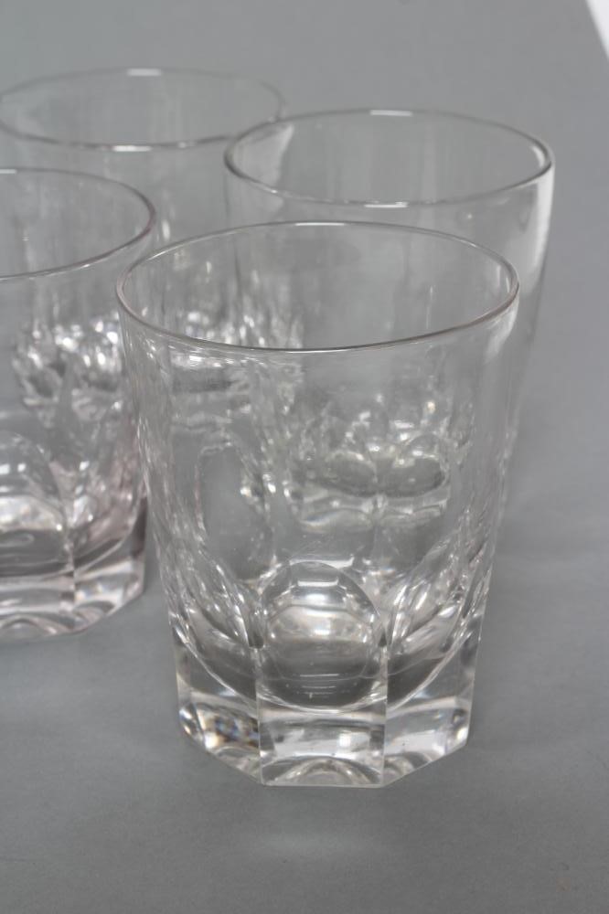 A SET OF SIXTEEN VICTORIAN GLASS GOBLETS Image