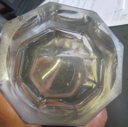 A SET OF SIXTEEN VICTORIAN GLASS GOBLETS Image