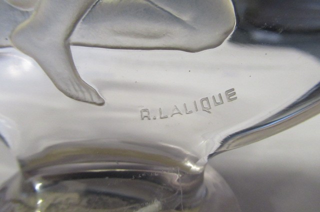 A LALIQUE GLASS CAR MASCOT Image