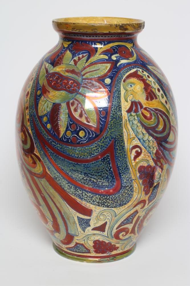 A SPANISH EARTHENWARE HISPANO MORESQUE STYLE VASE Image