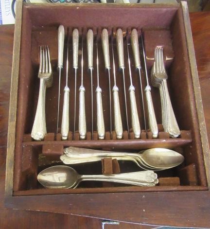 A ROMNEY PLATE PART TABLE SERVICE Image