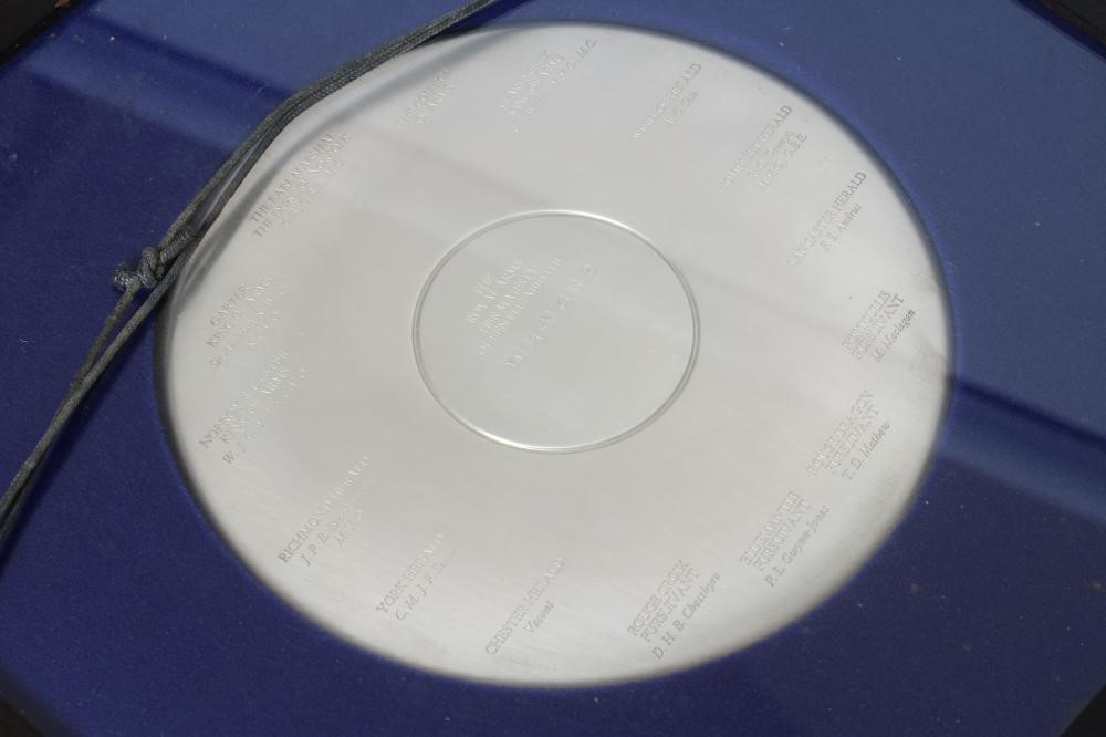 A QUEEN'S SILVER JUBILEE "COLLEGE OF ARMS" SILVER PLATE Image