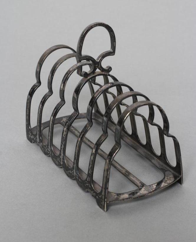 A SILVER SEVEN BAR TOASTRACK Image