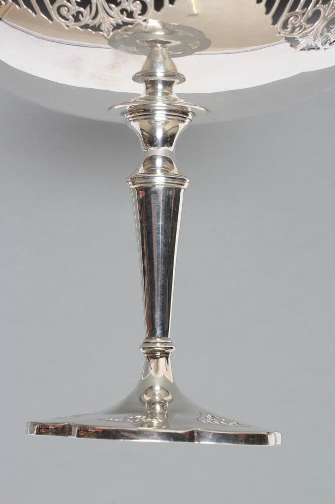 A HIGH PEDESTAL SILVER TAZZA Image