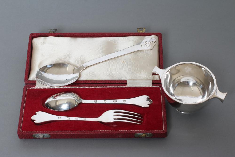 A SILVER CHRISTENING SET Image