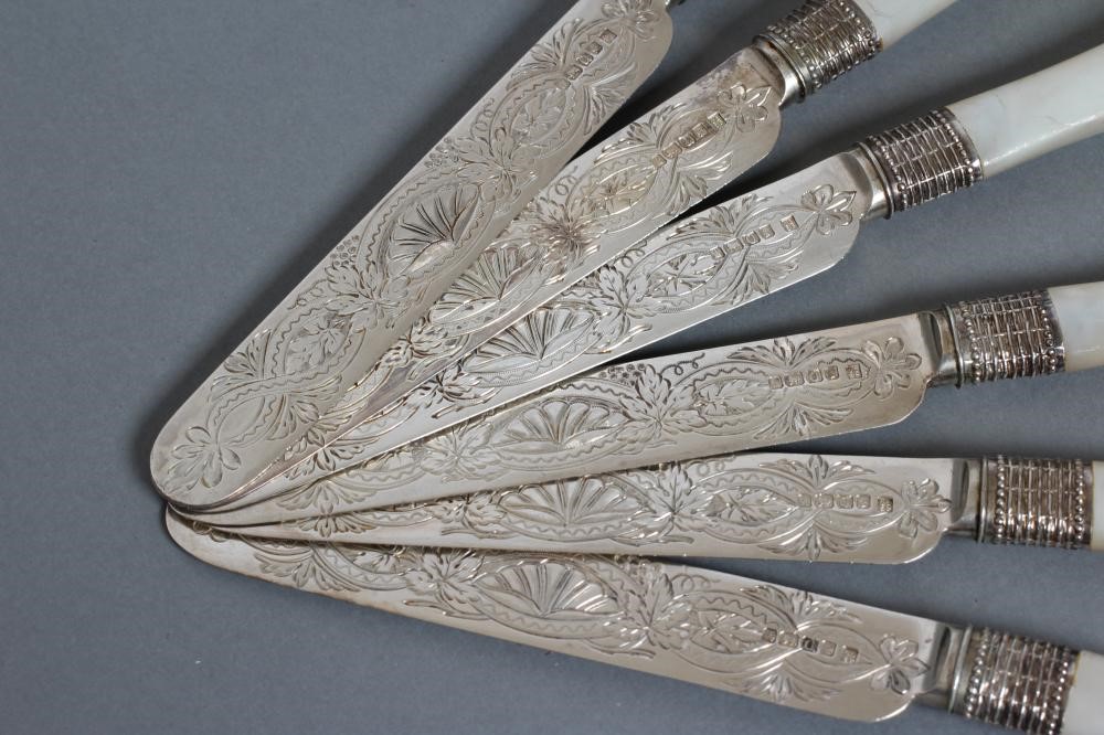 A SET OF SIX VICTORIAN SILVER DESSERT KNIVES Image