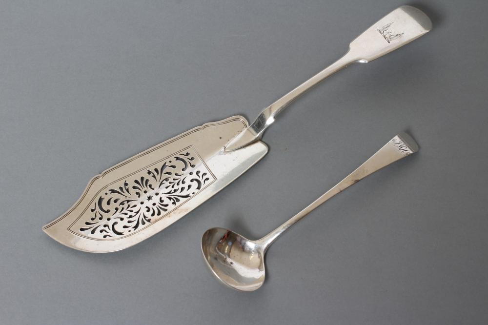 AN EARLY VICTORIAN SILVER FISH SLICE Image