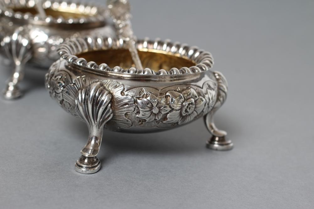 A SET OF FOUR EARLY VICTORIAN CAULDRON SALTS Image